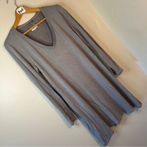 Lou & Grey Long Sleeve V-neck Gray Dress Women’s L excellent used condition